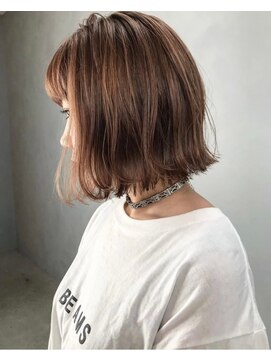 ラル 立川(lar) 外ハネボブ_オリーブベージュレイヤーカットウェットヘア