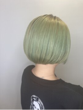 ナフィ バイ エイム 町田店(Nafie by eim) ボブショート/前下りボブ×ペールグリーン【町田/髪質改善】