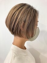 ヘッズ 本八幡店(HEADS)&nbsp;ボブ　マッシュショート　カーキグレージュ　大人かわいいヘア