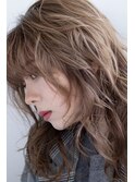 ルーズヘアくびれヘアくすみカラー前髪あり大人色気20代30代40代