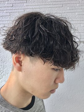 フゥ 宇都宮(FeU) 波巻きスパイラル/波巻きパーマ/マッシュ/ツーブロック