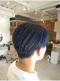 ネイビーカラー
