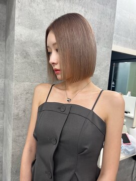 テイス 新宿(TACE) ハイトーンボブ[ネビージュ/黒髪/小顔/新宿]