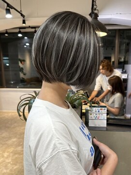 メリー オオサカ(Merly Osaka) contrast gray highlight