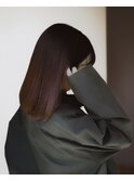 髪が柔らかくみえるカラー×ミディアムボブ
