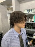 センターパートウルフ
