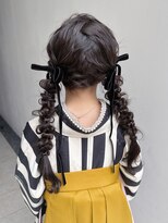 カシュカシュ 表参道(cache cache)&nbsp;卒業式袴着付けヘアセットツイン編み下ろしヘアアレンジリボン