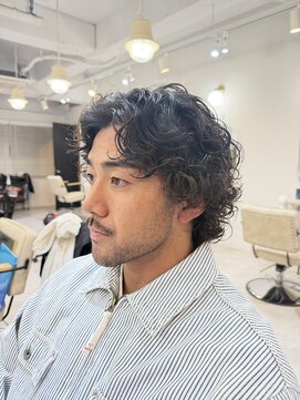 シウ(shiwu) メンズミディアムパーマ