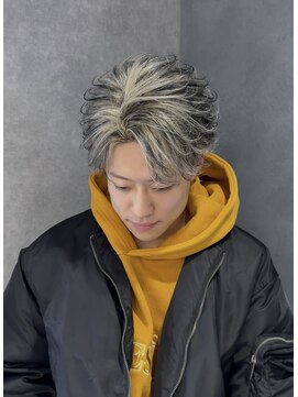 ラヴィット 横浜店(LUVIT) ローライトフェザーショート