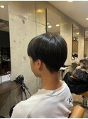 ソフトツーブロック王道ナチュラル黒髪細束刈り上げ