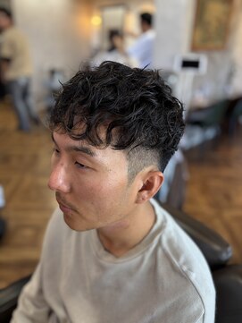アンカー(ANCHOR) ラフなのに上品。大人メンズパーマ