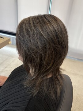 リア 近鉄八尾店(Lia) 白髪ぼかしハイライトカラー