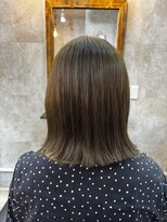 エンビ(embi.) 切りっぱなしボブ×オリーブカラー
