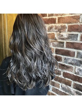 エイミー(Aimee) Aimee アッシュグレー×ミックスウェーブ