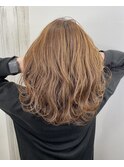 キャラメルベージュ