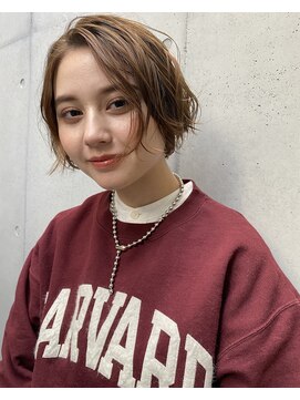 レオニード 表参道(LEONID) イルミナカラーベージュ　ショートパーマ　佐々木