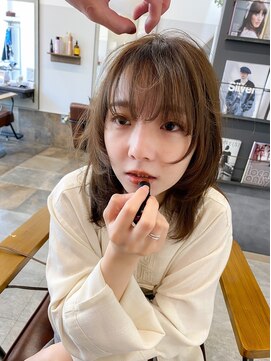 デイジードゥ(Daisy duex) メルティーカラー くびれヘア レイヤー マッシュヘア