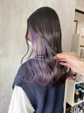 サクラ オモテサンドウ(SAKURA) インナーカラー ラベンダーグレーベージュ ロング 表参道