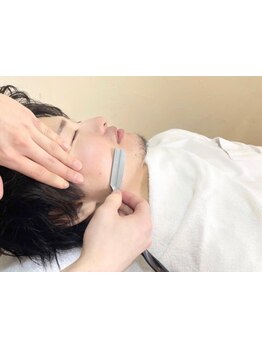 【徳重/名古屋芸大駅】美眉毛男女共に全顔シェービングをご用意◎古い角質まで除去♪フェイシャルエステ付