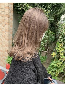 アルカナ 明治神宮前原宿(ARCANA) ホワイトベージュ　ハイライト　インナーカラー　ケアブリーチ