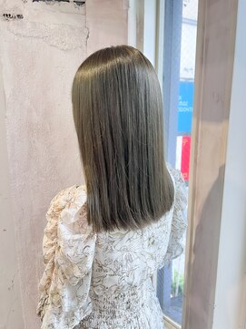 アリー 原宿 表参道(ALLY) ブリーチなしオリーブベージュ