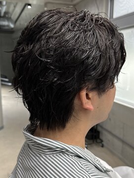 フイ 代々木(Hui) メンズ/アップバング/ツーブロックマッシュ/束感ショート波巻き