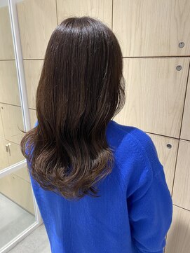 アドラーブル 万代店 (adorable) 大人可愛い大人美人ふんわりカール小顔カットショコラアッシュ