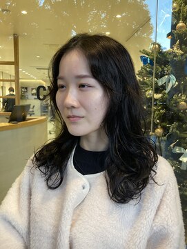 シアン 矢場町店(CYAN.) ウェーブパーマ×地毛風アッシュブラック