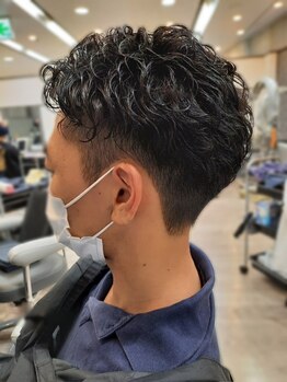 ネオヘアー 谷町九丁目店(Neo hair)の写真/早くてモチが良い！学生さんからビジネスマンまで、通いやすい価格でサロンの落ち着いた雰囲気も高評価◎