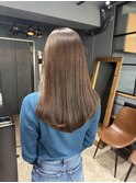 シンプルなのに洗練された透明感カラー／髪質改善トリートメント