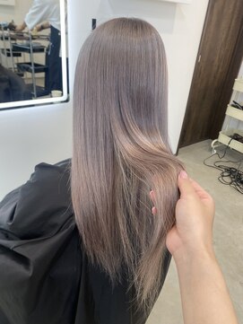 クオン 伊勢崎(QUON.) ホワイトグレージュ