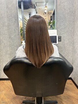 アール(R) 白髪の生え始めカラー