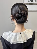 ディティカ サウ(Dityca sow)&nbsp;タイト癖ヘアスタイル　カチモリあり