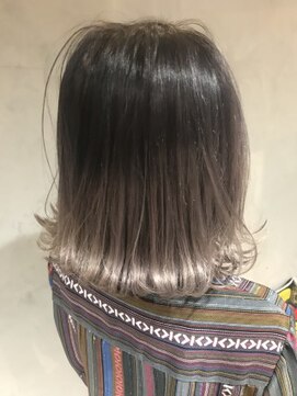 ジーナ(XENA) スノーホワイト