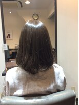 ヘアーズミンク ハグラザキ(Hairs mink Hagurazaki)&nbsp;スモーキーカラーボブ