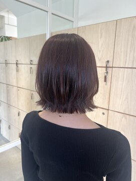 アドラーブル 万代店 (adorable) 大人可愛い切りっぱなしひし形レイヤーカットツヤブラウン