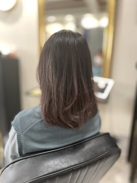 エイプリル ヘア スタジオ(April HAIR STUDIO) ベージュ系　ミディアムレイヤー