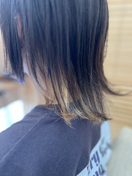 ハイレート 坂戸店(Hairate) 外ハネウルフスタイル×インナーカラー