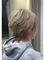 ベルヘアー(Bell hair) ミルキーベージュ