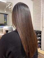 アンジュ ラヴィ(Ange Lavie)&nbsp;うねりも低アルカリ矯正でうる艶髪を♪KG030