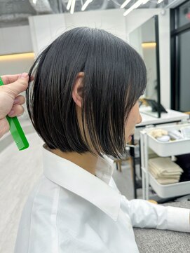 ビューナゴヤ 名駅(VIEW NAGOYA) 魅力倍増カールシアーカラーショートヘアダークアッシュ