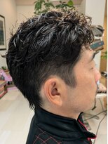 グラムゼロ&nbsp;メンズのツーブロックパーマスタイル