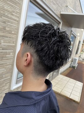 チラックス(ChilluX) 爽やかメンズパーマ