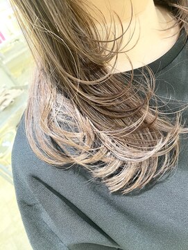 プレフェレプレフェ(prefere prefe) フェイスレイヤー×うるツヤカラー