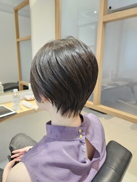 キオナ 勝どき(Kiona) ハンサムショート/ショートヘア/オリーブベージュ