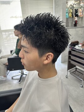 シャイン 大宮(SHINE) メンズカット/パーマ/ヘッドスパ/ブリーチ/眉毛/韓国/大宮/Men's