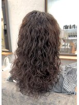 フローレア(Flow rare) ミディアムスパイラルパーマ/ハードパーマ【岩本大樹】