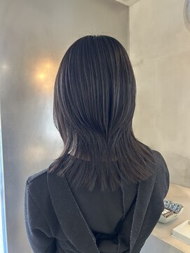 ニーイチイチ(211) ネオウルフ/似合わせカット