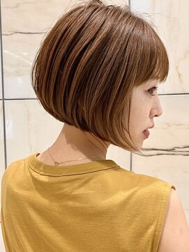 ピークアブー 原宿ハラカド(PEEK-A-BOO) ミニボブ/前下がりショート/前髪あり/大人くせ毛多毛/ぱっつん