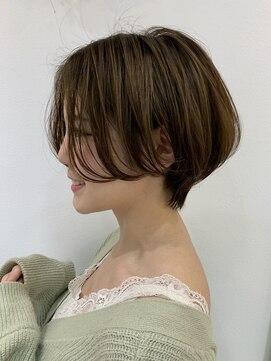 シー バイ ロンド 新宿(Sea by Lond) 【佐藤健太郎】大人かわいい前下がりひし形小顔ハンサムショート